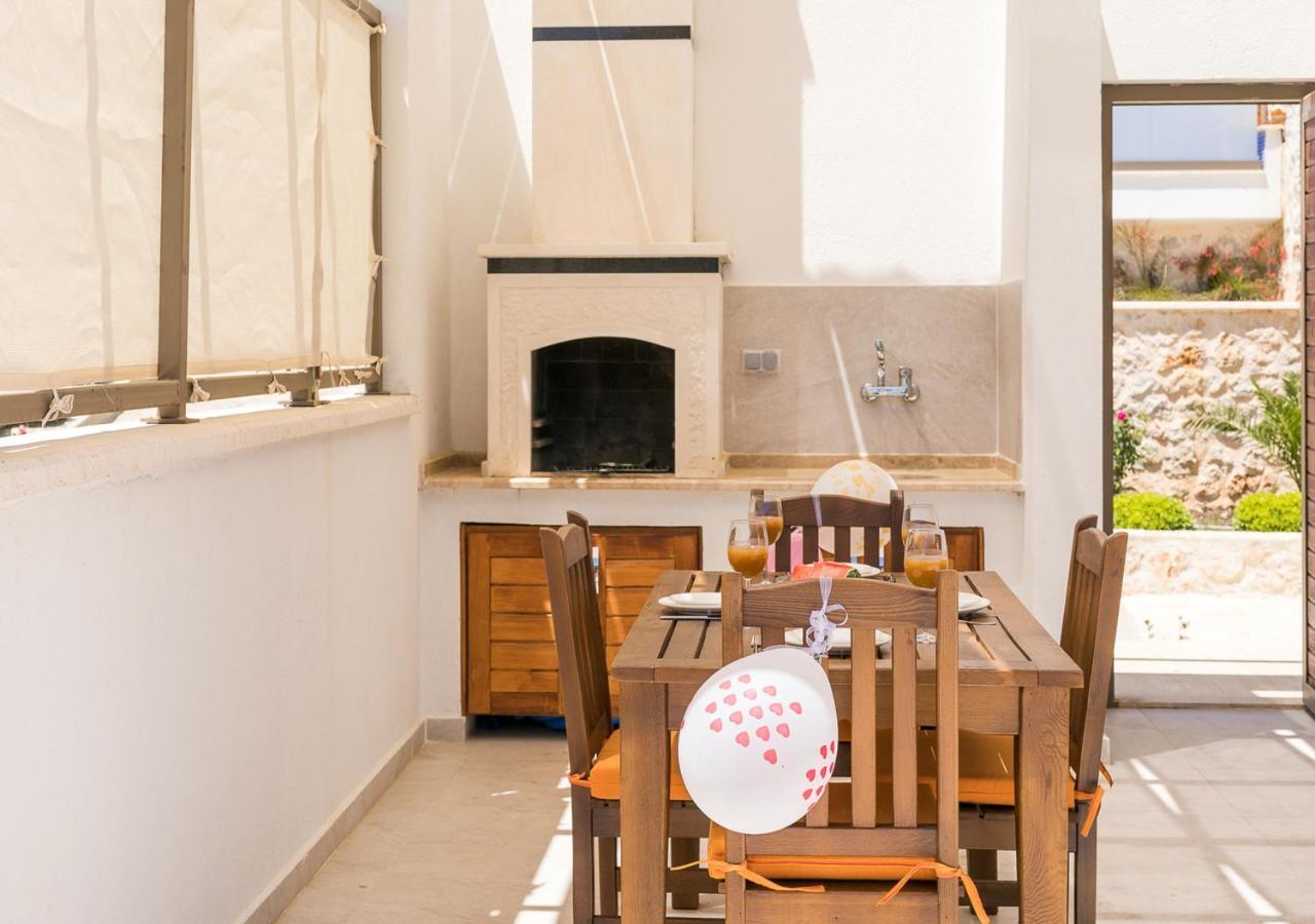 Villa 2 Sleeps 4 Isolated Honeymoon-Villa Sardunya คาช ภายนอก รูปภาพ